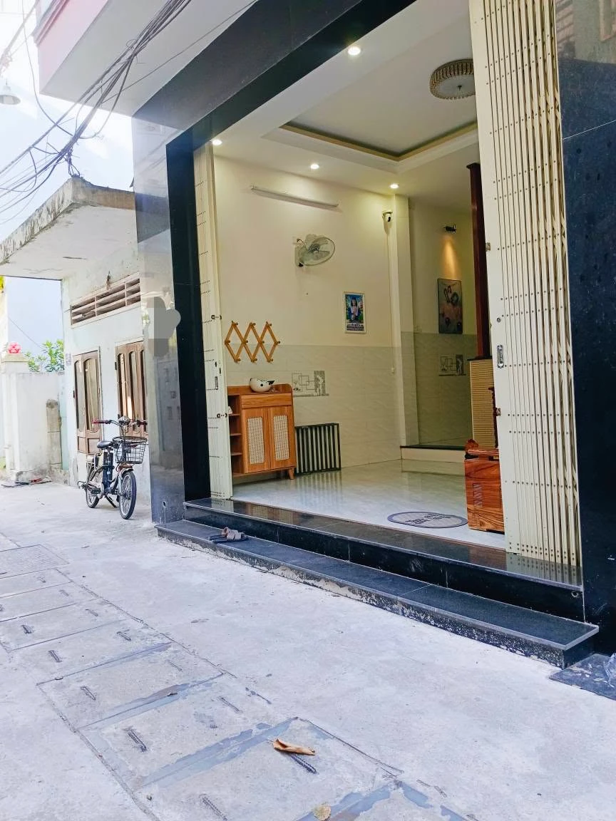 Nhà 3 tầng 38m² Quận 12 giá 2 tỷ 450 - Ảnh 1