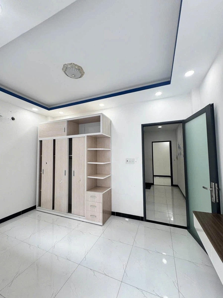 Bán nhà 3 tầng hẻm 6m 4.3x12m gần chợ Long Trường, Quận 9, giá 3.9 tỷ - Ảnh thu nhỏ 3