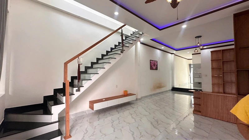 Bán nhà mê lửng 3 PN Cao Thành 1 tỷ 990 triệu