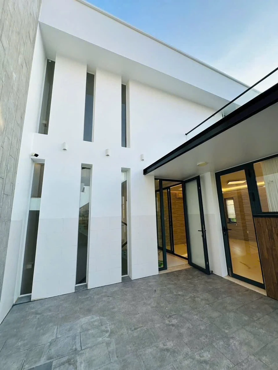 Bán biệt thự mặt tiền Chu Văn An, 500m², 3 phòng ngủ, Bà Rịa - Ảnh thu nhỏ 2