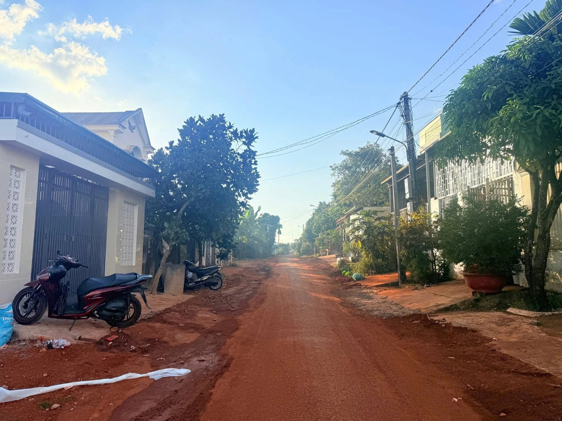 Bán đất tặng nhà Lê Duẩn Pleiku 100m² 1 tỷ 299 triệu - Ảnh 1