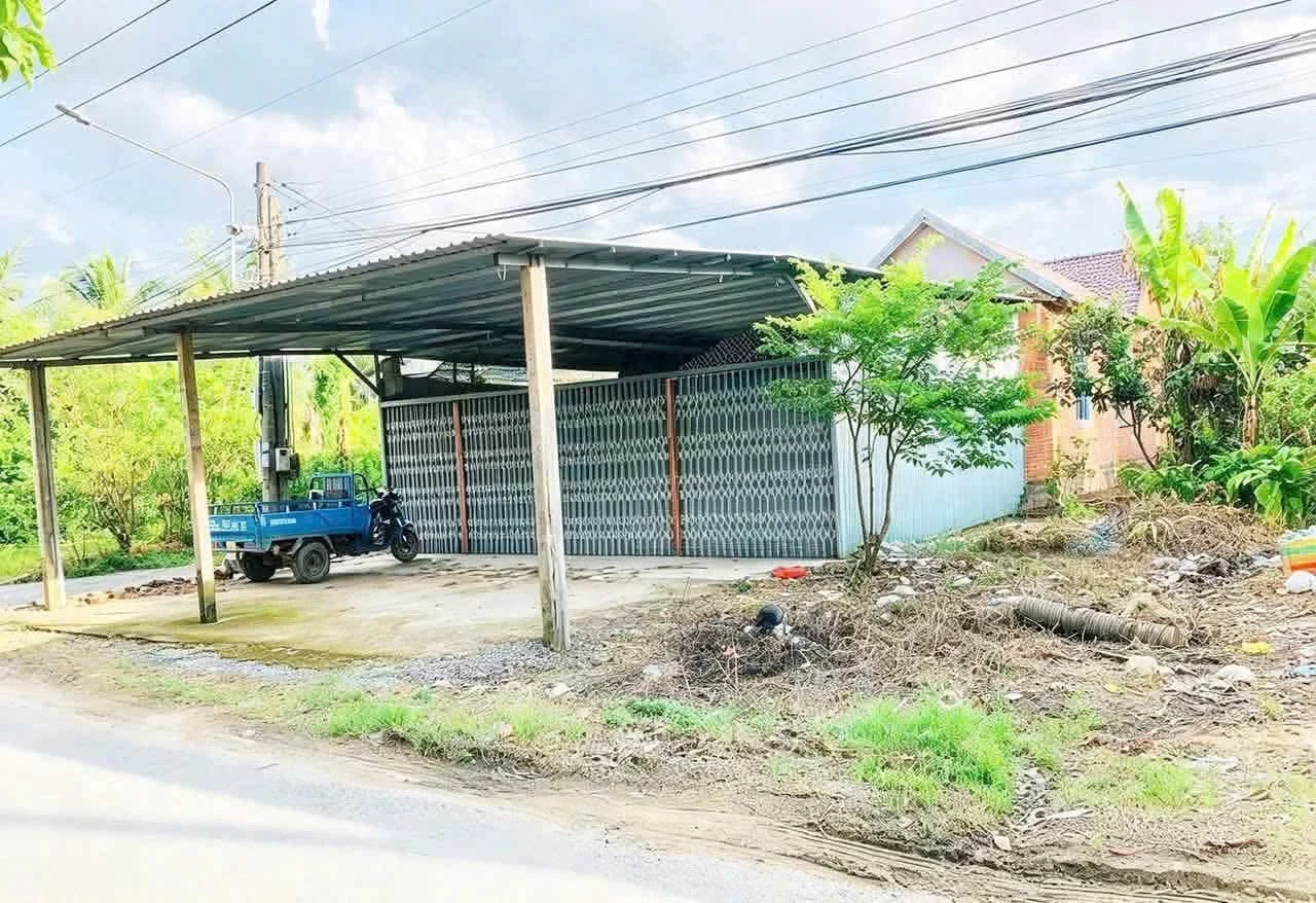 Bán nhà mặt tiền hai mặt tiền 480m2 tại Sơn Đông, Bến Tre giá 2,45 tỷ - Ảnh 1