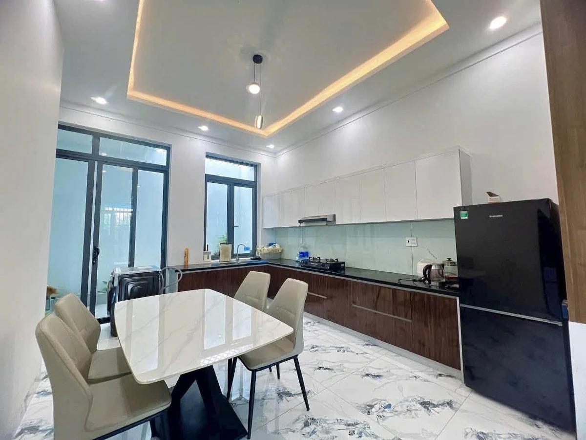 Bán nhà 2 lầu hiện đại 87.5m² view công viên Đồng Xoài - Ảnh thu nhỏ 3