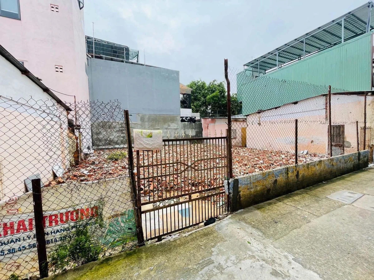 Bán nhà 1 trệt 2 lầu KDC Bửu Long 3, 230m², 4,6 tỷ baoquang - Ảnh 1