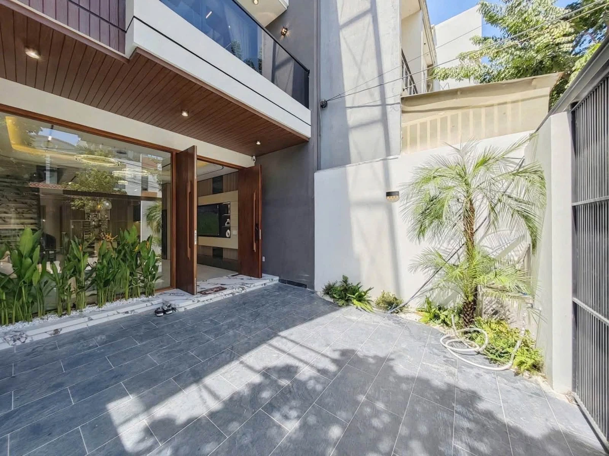 Bán nhà 3 tầng 100m² 3PN Cồn Dầu Hòa Xuân - Ảnh 1