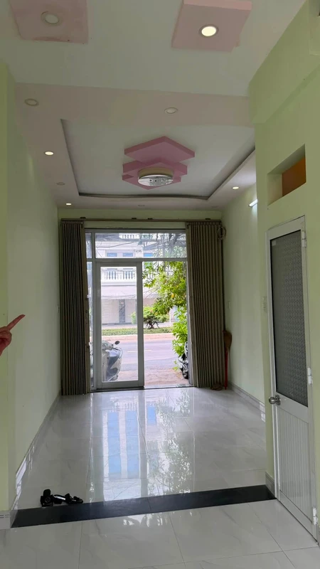Bán nhà 3 tầng 78,72m2 Nguyễn Tất Thành, Tuy Hòa, Đắk Lắk
