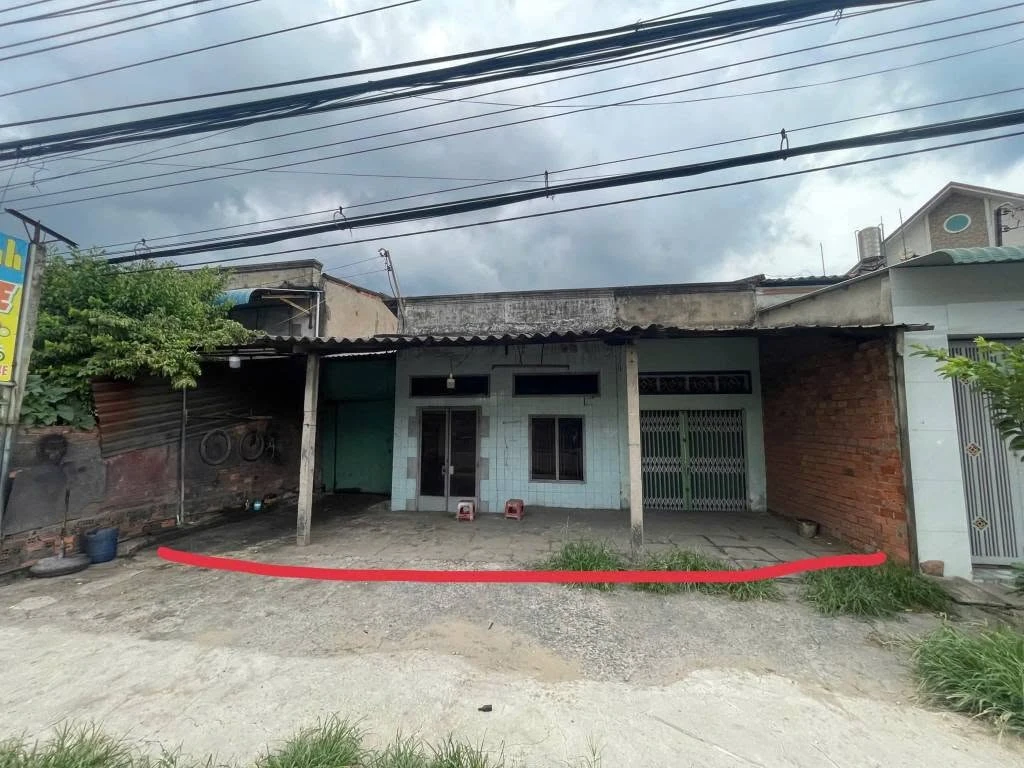 Bán nhà cấp 4 mặt tiền Quốc lộ 1A 215m2 Tây Ninh 3 tỷ 300 triệu - Ảnh thu nhỏ 2