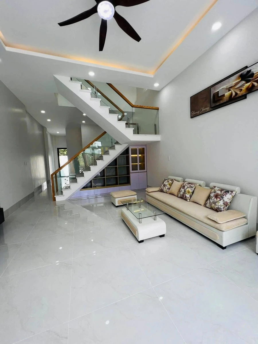 Bán nhà mới xây 1 trệt 1 lầu 100m2 KDC Đại Dương, gần AEON Tân An, giá 3,199 tỷ - Ảnh thu nhỏ 3