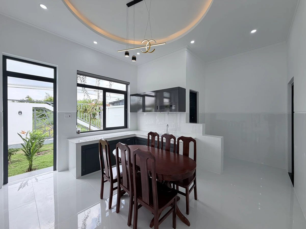 Bán nhà sân vườn 225m² góc 2 mặt tiền Long Hoa, Tây Ninh - Ảnh thu nhỏ 3