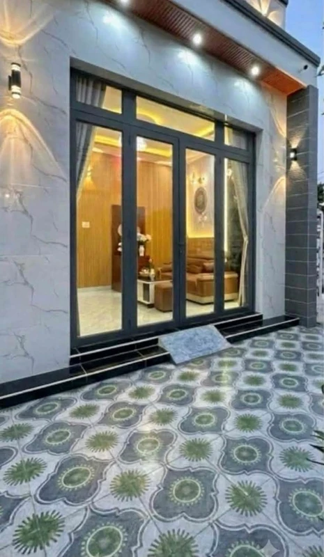 Bán nhà 3 tầng, 4 phòng ngủ, Dĩ An, 70.6m², hơn 5 tỷ 35x7m
