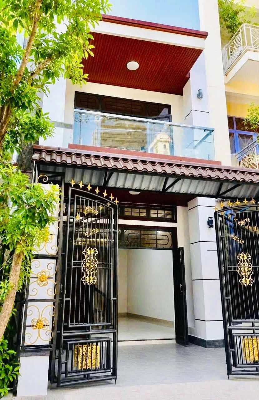Bán nhà 3 tầng 85,5m2 mặt tiền Thành Thái, Trần Phú - Ảnh 1