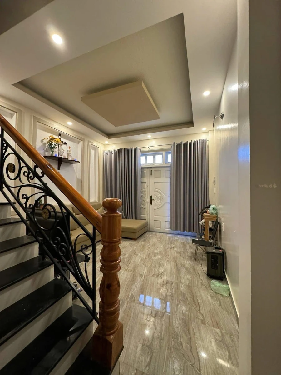 Bán nhà Triệu Việt Vương Đà Lạt 53m² 4PN 5,6 tỷ - Ảnh thu nhỏ 2