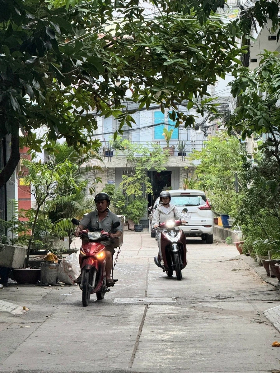 Bán nhà 4x10m 2 tầng 2PN hẻm xe hơi nở hậu đường Kinh Dương Vương, Bình Tân - Ảnh 1