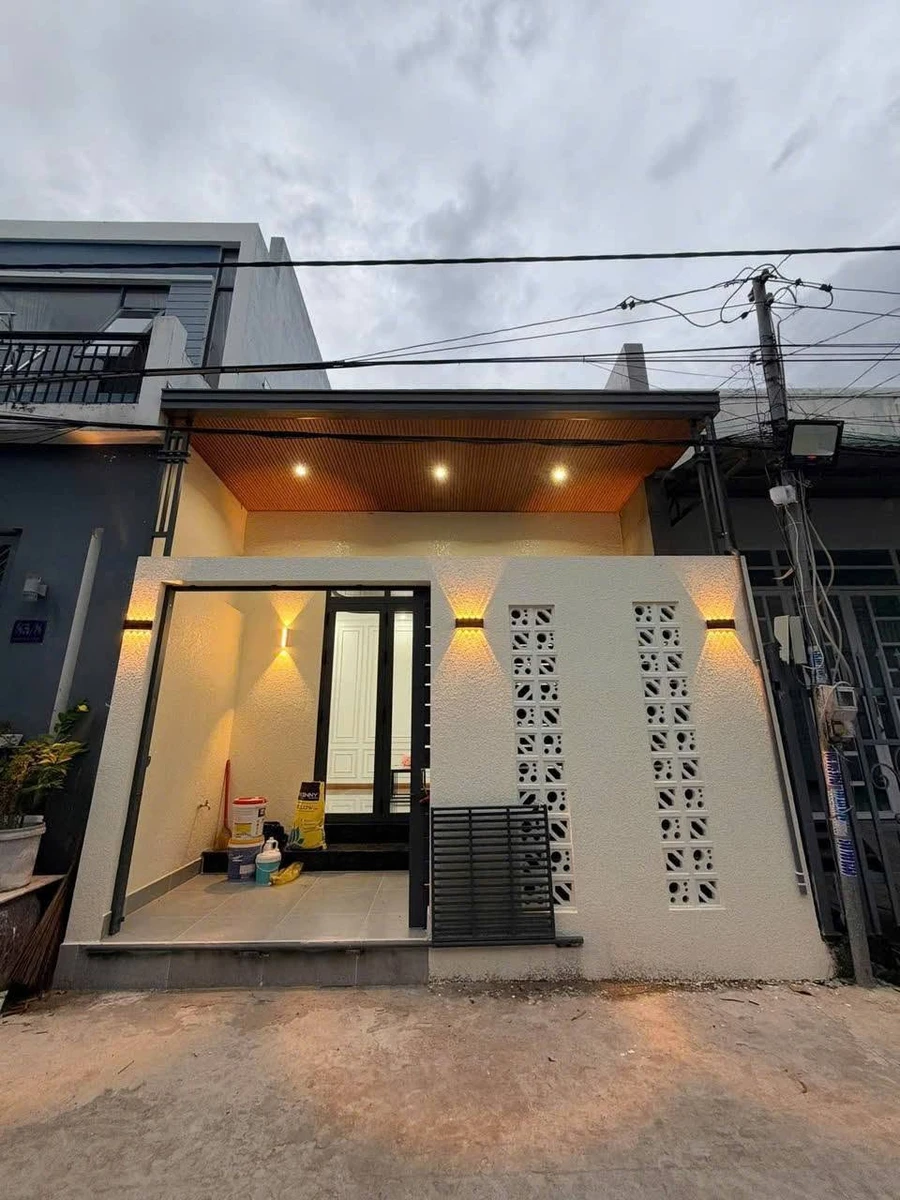 Bán nhà hẻm 85 Nguyễn Cư Trinh, 75m2, 2 phòng ngủ, gần chợ 30/4 Rạch Giá - Ảnh 1