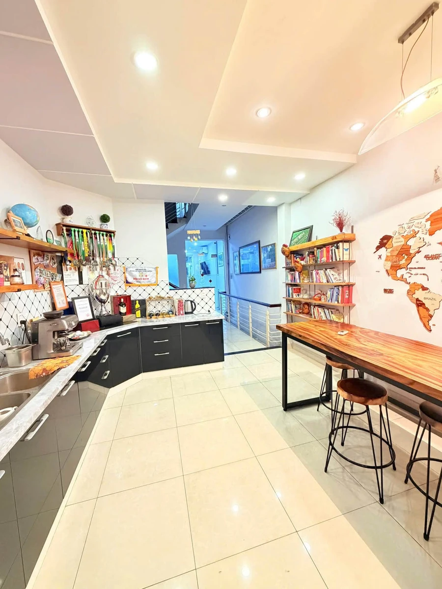 Bán nhà 4m x 19m, 316m² Nguyễn Minh Hoàng Tân Bình - Ảnh thu nhỏ 3