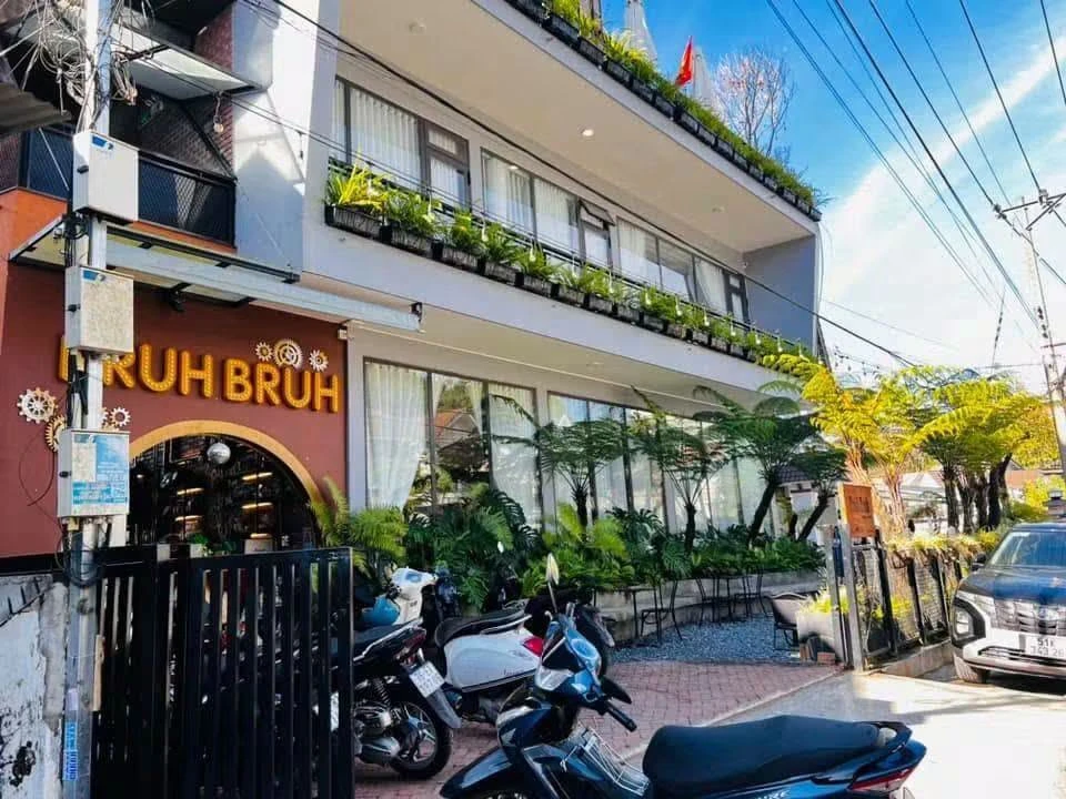 Bán tổ hợp khách sạn, quán cafe 320m2 Lý Nam Đế - Ảnh 1