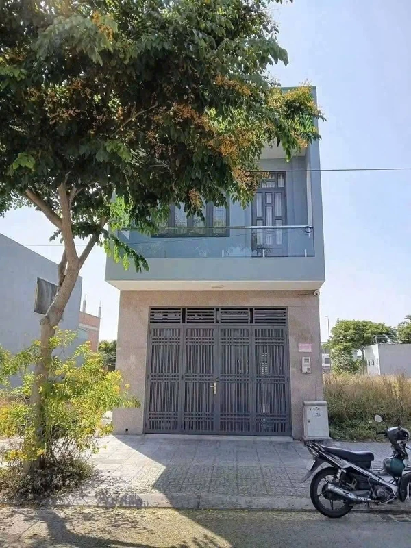 Bán nhà 1 trệt 1 lầu mặt tiền Nguyễn Thái Học, 114m2, 3PN, Long Tâm, Bà Rịa, giá 4,99 tỷ