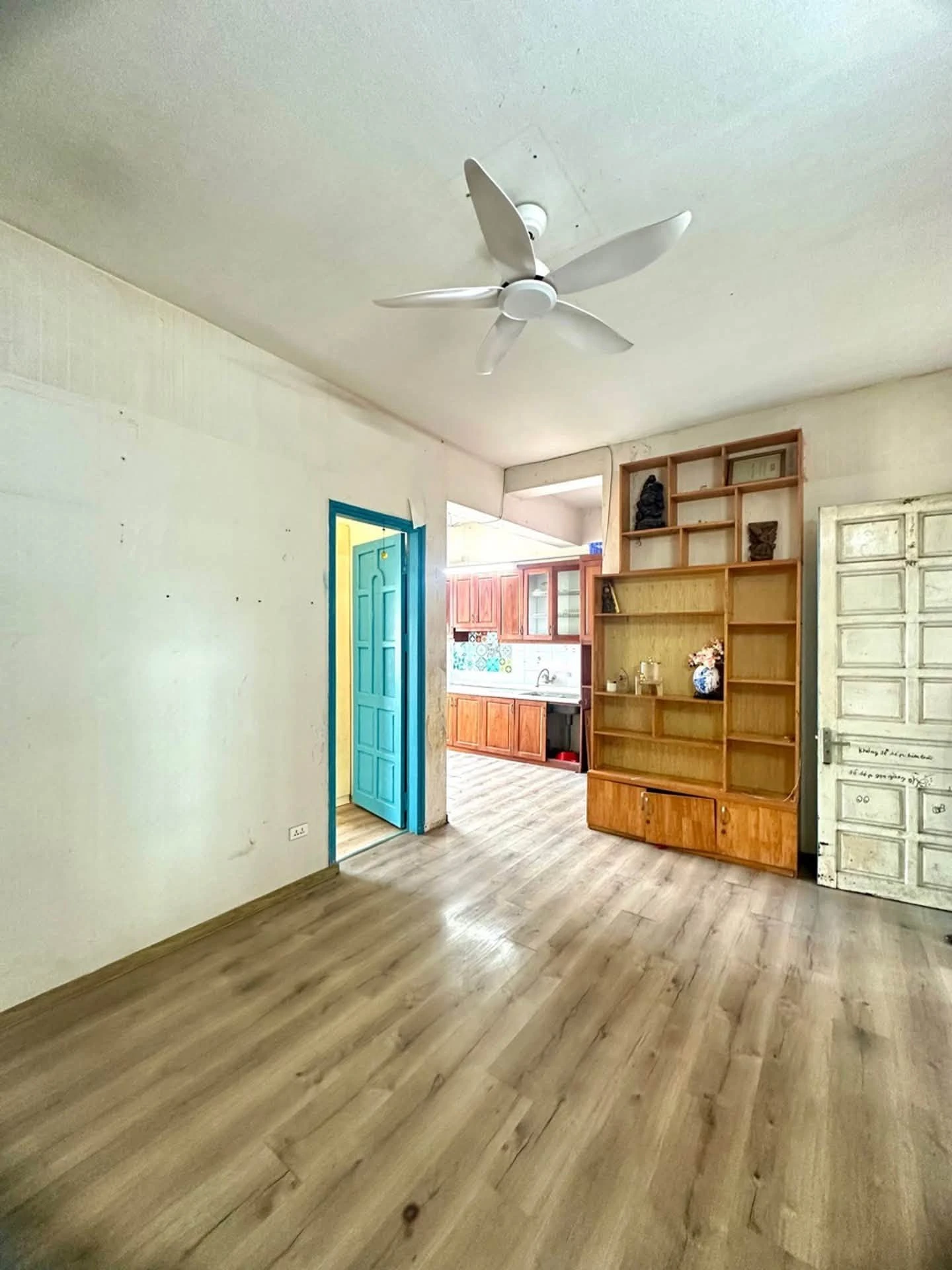 Bán căn hộ 60m² view Hồ Tây 4,8 tỷ - Ảnh 1