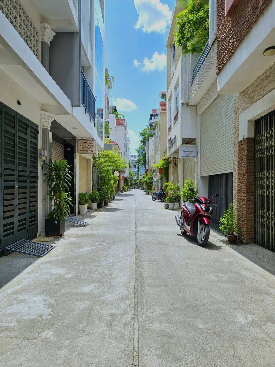 Bán nhà 4 tầng hẻm xe hơi 6m đường Đoàn Thị Điểm, Phú Nhuận, 52m2, 12,95 tỷ - Ảnh 1