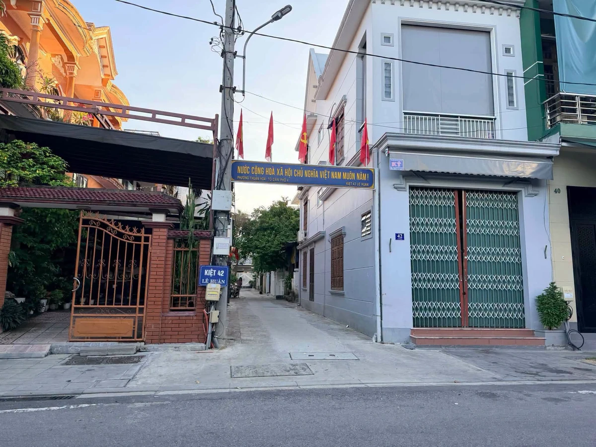 Bán nhà cấp 4 60m2 đường 3.9m Lê Huân Quận 1 - Ảnh 1