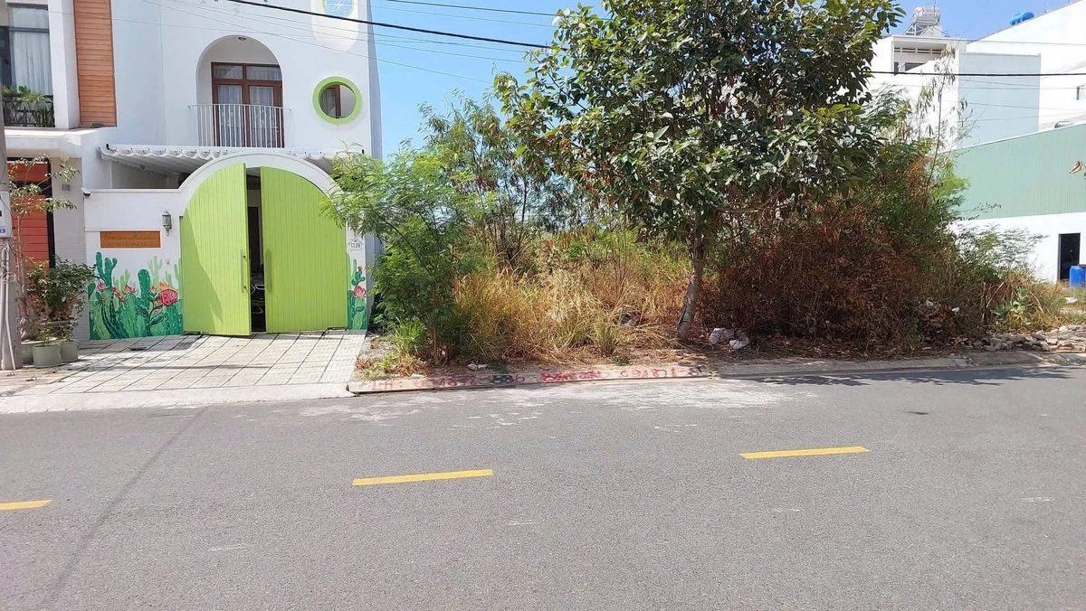 Bán lô đất mặt tiền Lê Đại Hành 100m2 Phan Thiết - Ảnh 1