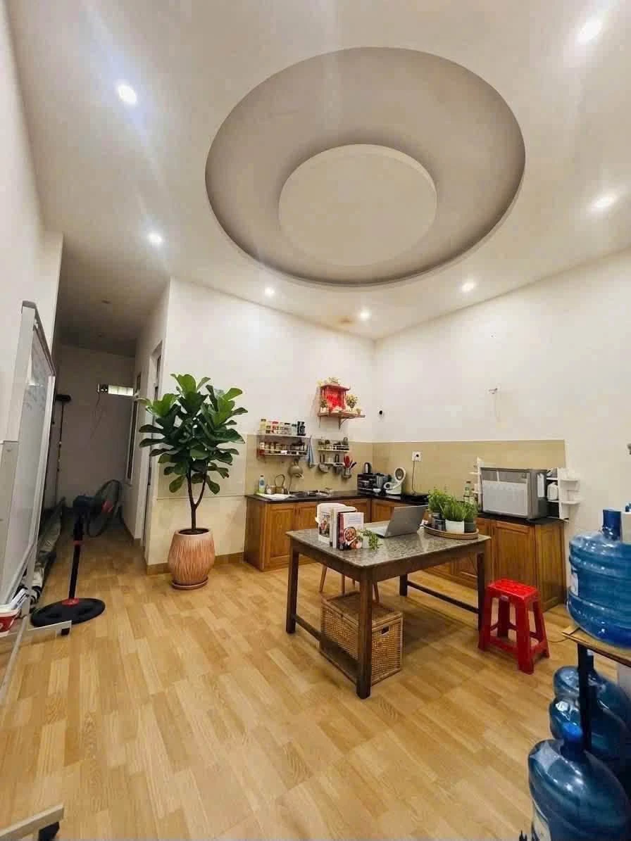 Bán nhà 3 mê mặt tiền 130m² Kon Tum 3 tỷ - Ảnh 1