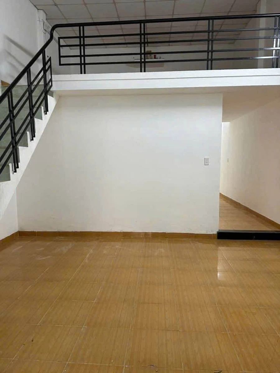 Bán nhà mặt tiền Nguyễn Văn Cừ 100m² 5,1 tỷ Bình Tân - Ảnh thu nhỏ 2