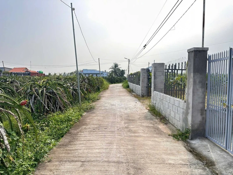 Bán lô đất cây trồng 839m2 mặt tiền bê tông Xã Hàm Liêm, Lâm Đồng