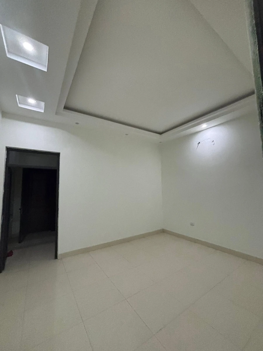 Bán nhà 2,5 tầng 95m² ngõ Lê Thái Tổ, Quận 1 - Ảnh thu nhỏ 3