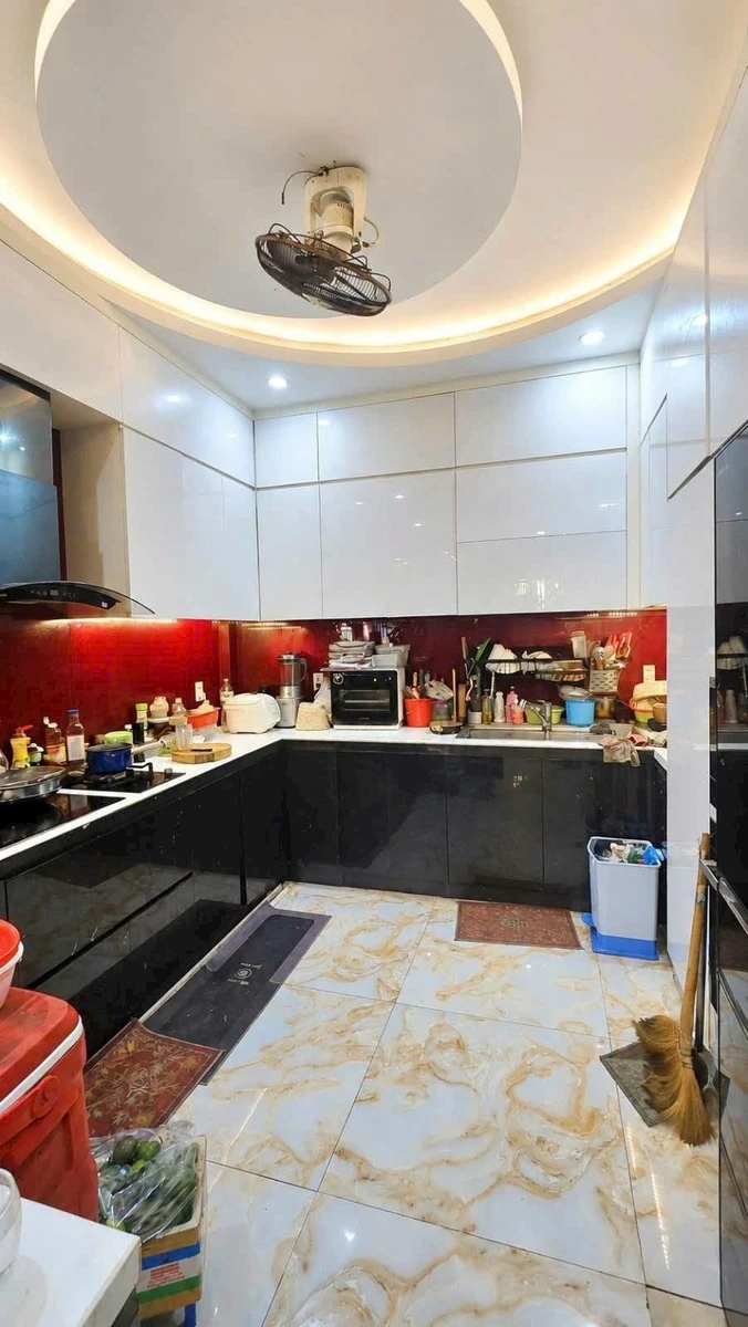 Bán nhà mặt tiền Phan Văn Trị 92m2, 4 tầng, 4PN, đang kinh doanh, Bình Thạnh - Ảnh thu nhỏ 2