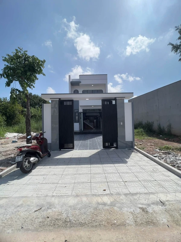 Bán nhà mới 150m² 3 phòng ngủ Mỹ Phước 3, Bình Dương