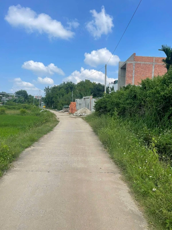 Bán lô đất hẻm Nguyễn Trường Tộ 5x22m, view cánh đồng, gần Đại học Tây Nguyên, Buôn Ma Thuột