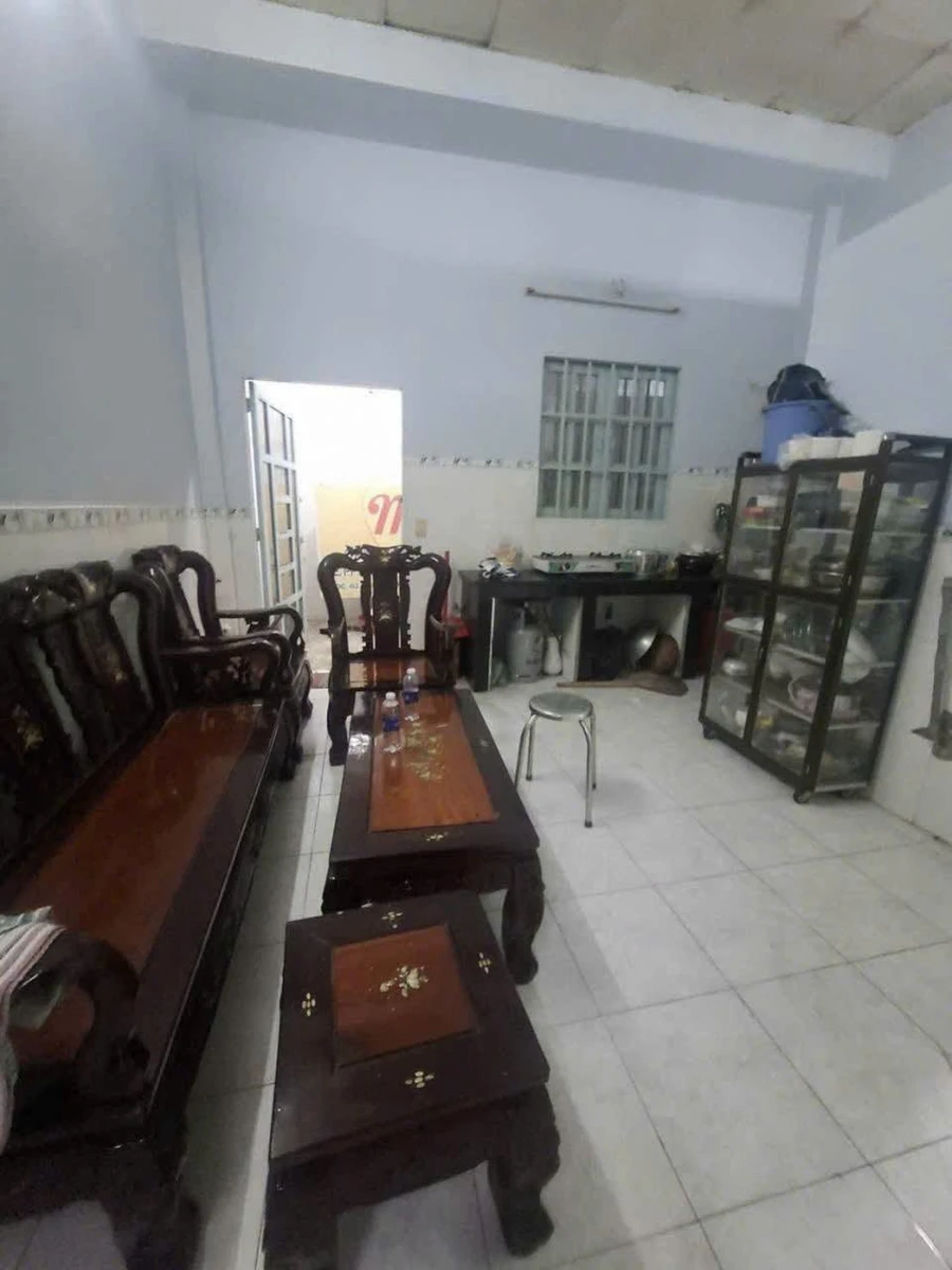 Bán nhà cấp 4 mặt tiền 5x20m giáp Khu Tên Lửa, P. Tân Tạo, Bình Tân - 5 tỷ - Ảnh thu nhỏ 2