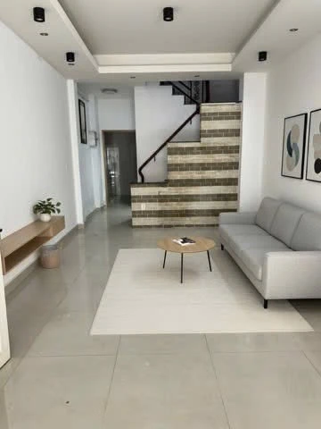 Bán nhà hẻm Nguyễn Lâm Q10, 35m2, 5 tầng, 3PN, 9,05 tỷ - Ảnh thu nhỏ 3