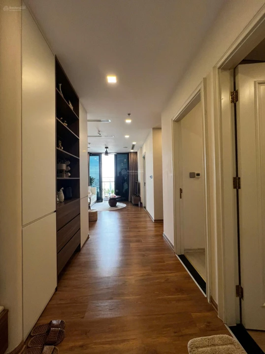 HOT!! Chính chủ bán căn hộ Aqua 4 - Vinhomes Bason, 2PN 69m2, view L81, 11.2 tỷ all in, sẵn sổ hồng - Ảnh thu nhỏ 3