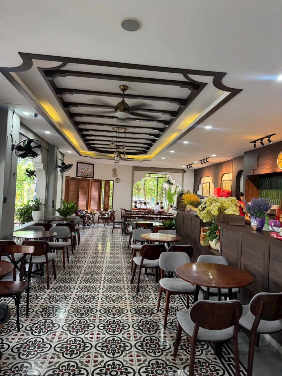 Bán shophouse góc 2 mặt tiền 330m² Quận 1 - Ảnh thu nhỏ 3