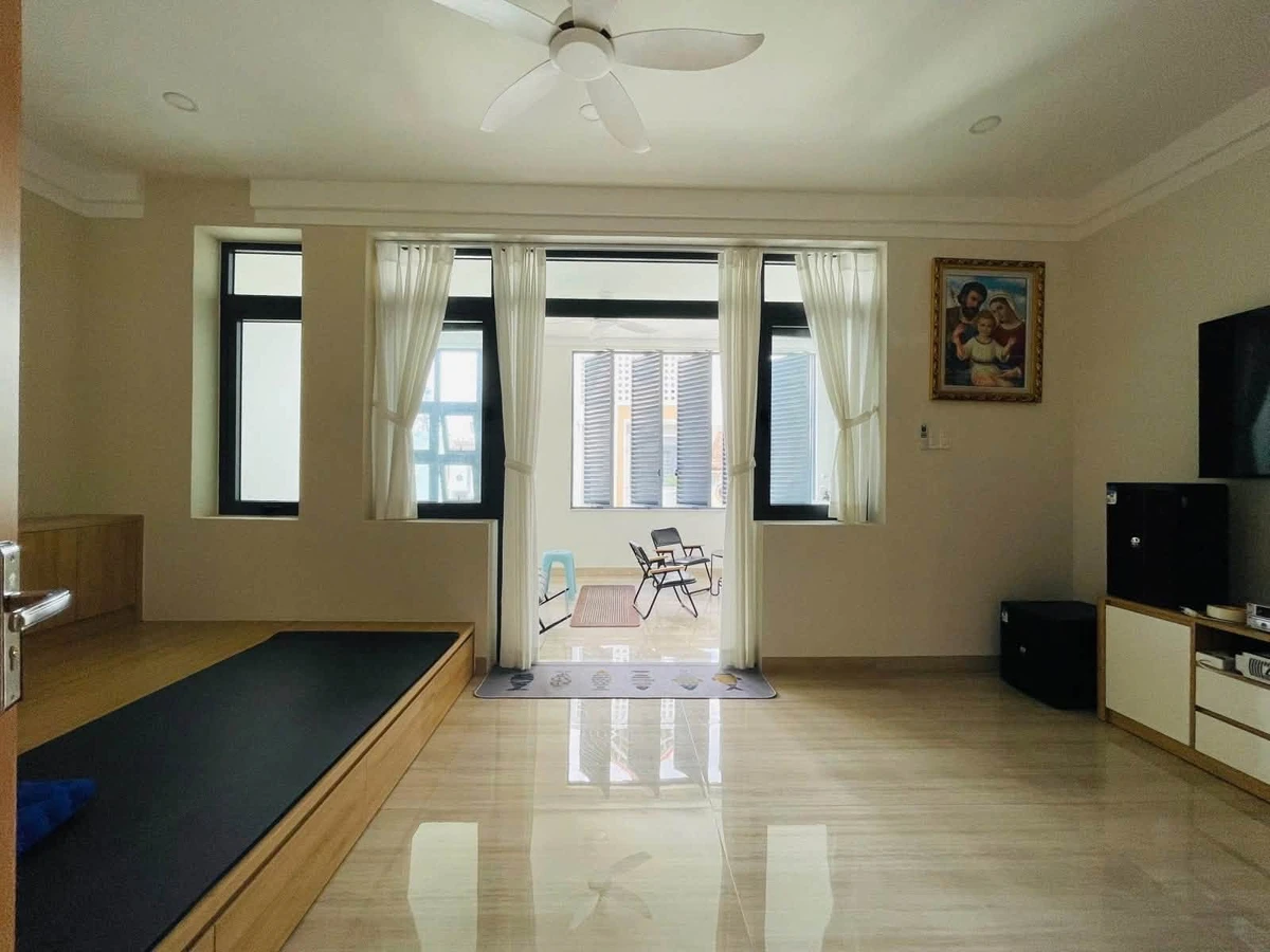 Bán nhà mặt tiền hẻm xe hơi 6x17, trệt 2 lầu, 5PN, đường Thới An 12, Quận 12 - Ảnh thu nhỏ 2