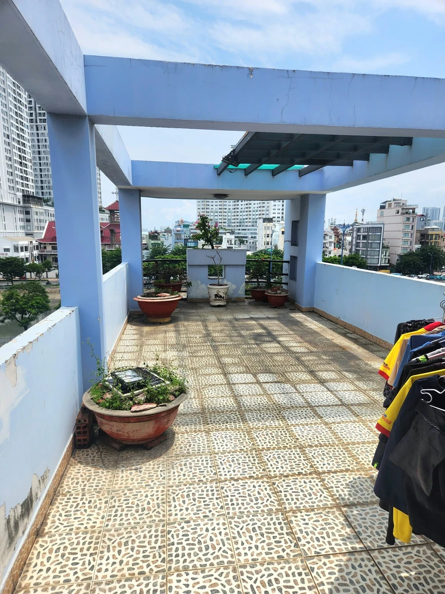 Bán nhà mặt tiền Võ Văn Kiệt Q1, 102m², 6 tầng, 30 tỷ - Ảnh thu nhỏ 2