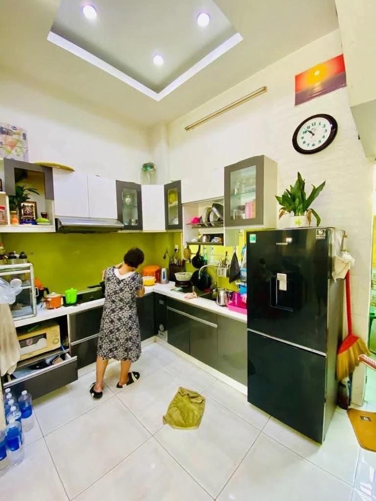 Bán nhà 4 tầng 45m2 hẻm 1 sẹc Hồng Bàng, Quận 6, giá 8,2 tỷ - Ảnh thu nhỏ 3