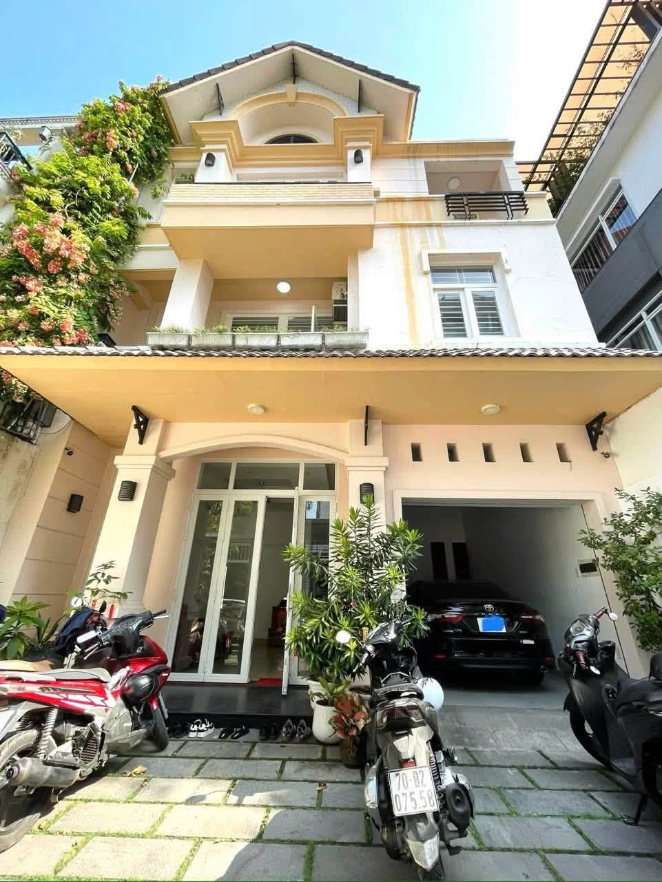 Bán biệt thự 6 phòng ngủ sân vườn rộng Nam Long Q7, 192m² - Ảnh 1