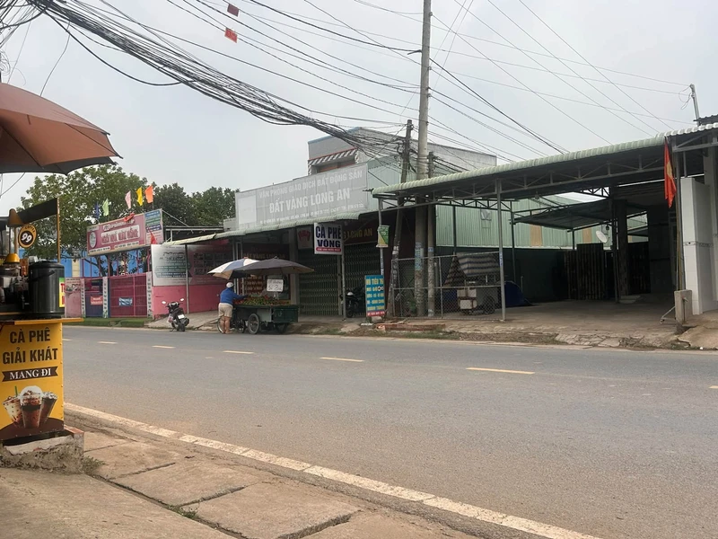 Bán gấp kho mặt tiền Tỉnh lộ 9, Mỹ Hạnh Bắc, Long An, 480m2, giá 8,5 tỷ