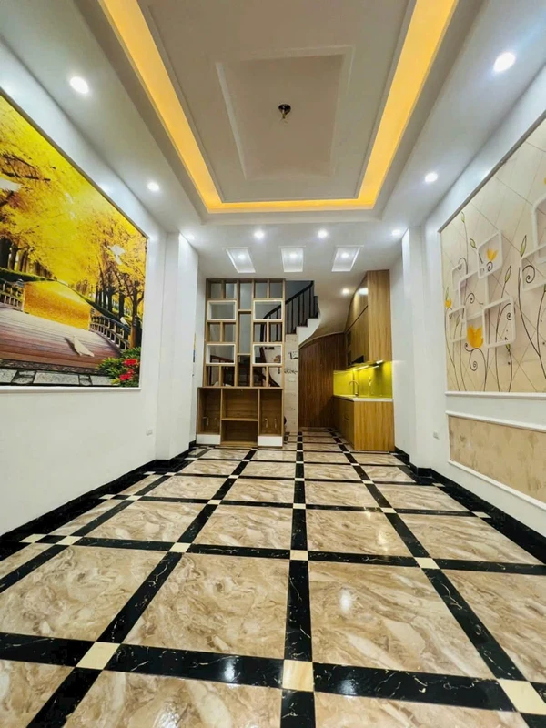 Bán nhà phố Trạm 40m2 x 5 tầng gần Aeon Long Biên, giá khoảng 7 tỷ