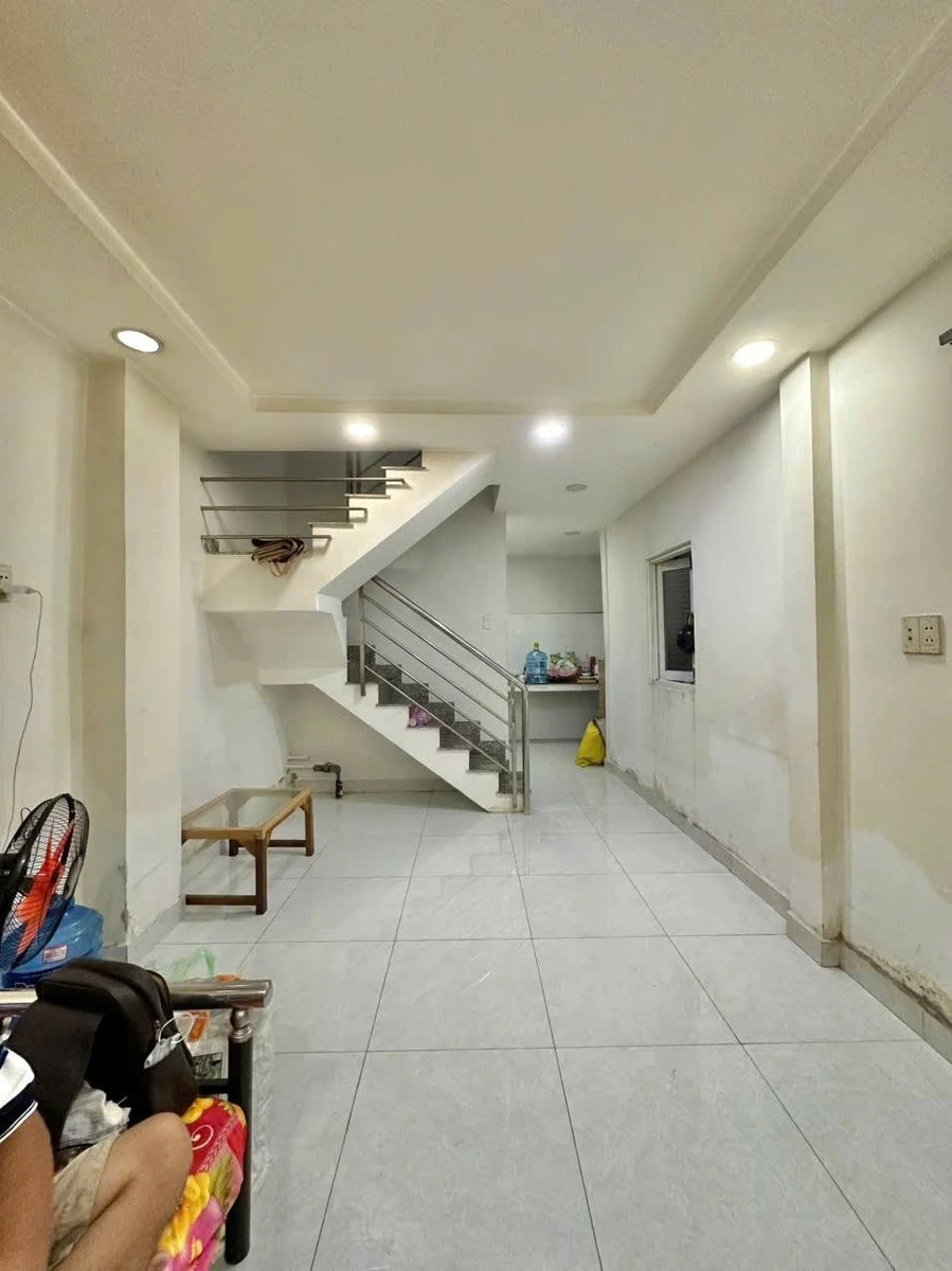 Bán nhà 2 tầng 30m2, 2PN 2WC Lê Hồng Phong Quận 10 - Ảnh thu nhỏ 2