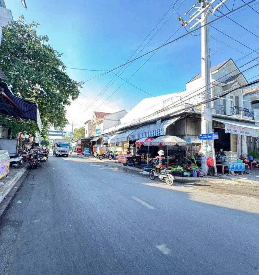 Bán nhà góc 2 mặt tiền Phú Tài 150m², 4.5 tỷ, Phan Thiết - Ảnh 1