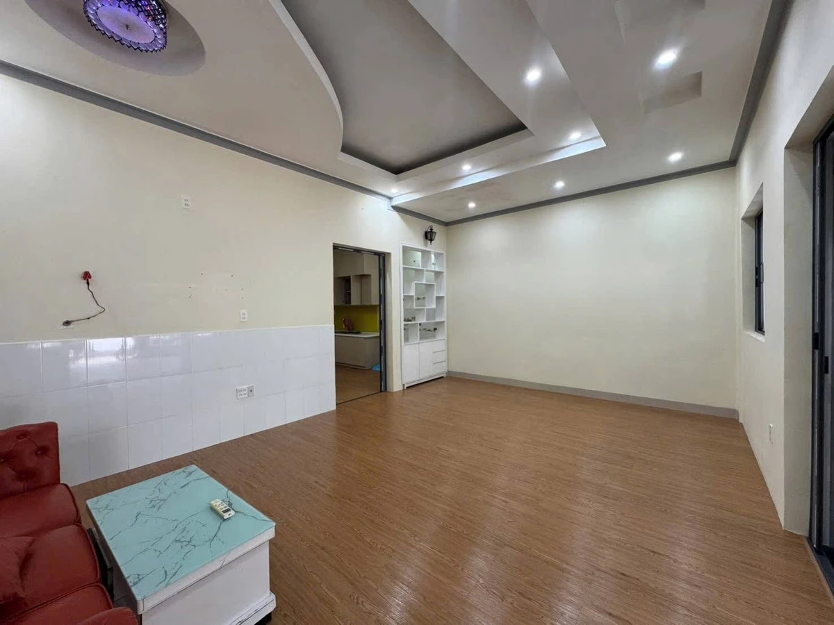 Bán nhà hẻm 102.7m2 Thủ Khoa Huân 3 tỷ - Ảnh thu nhỏ 2