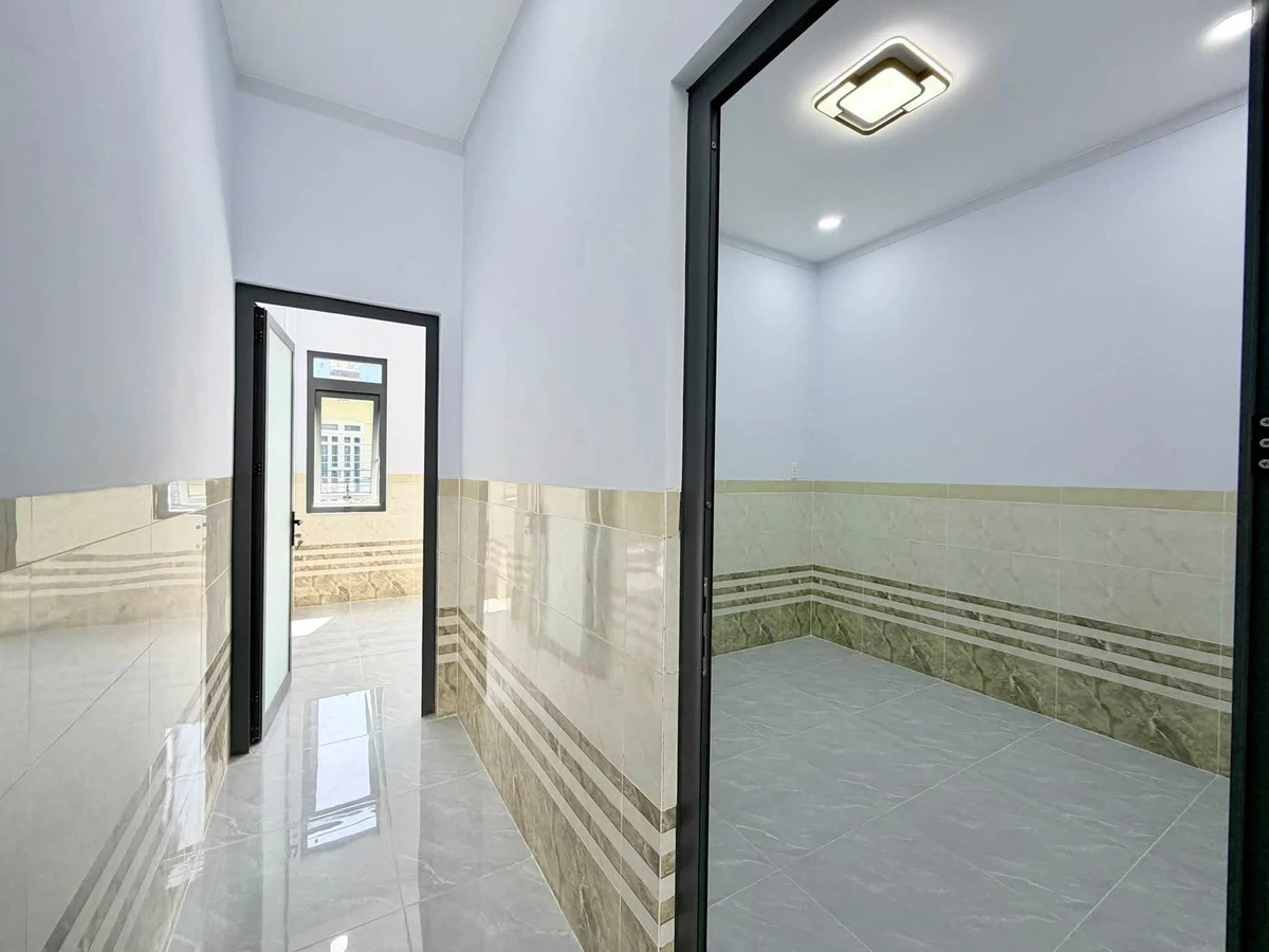 Bán nhà 4 phòng ngủ Dĩ An 70,6m² giá 5 tỷ 650 triệu - Ảnh thu nhỏ 5