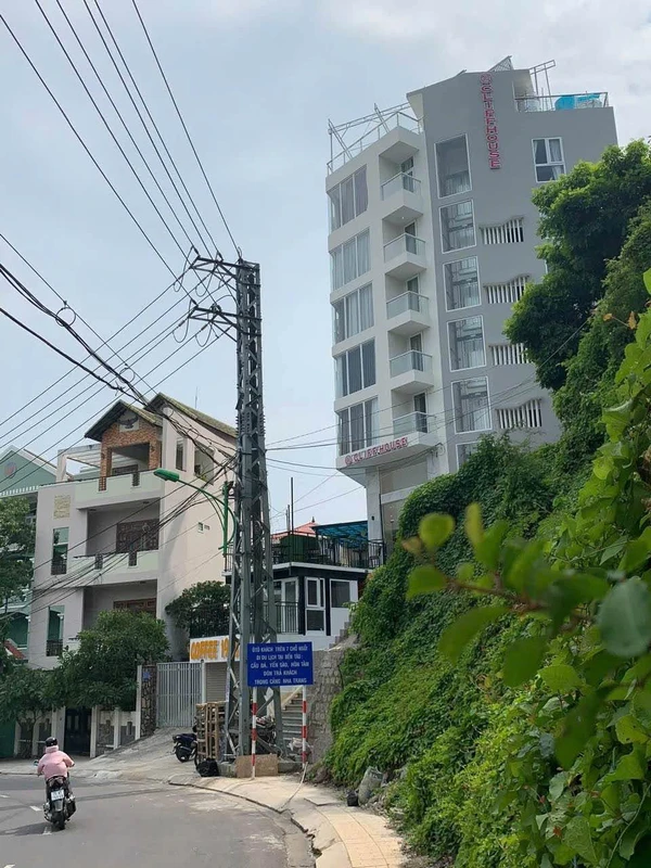 Bán khách sạn 5 tầng mặt biển Nha Trang, 981m², 30 tỷ