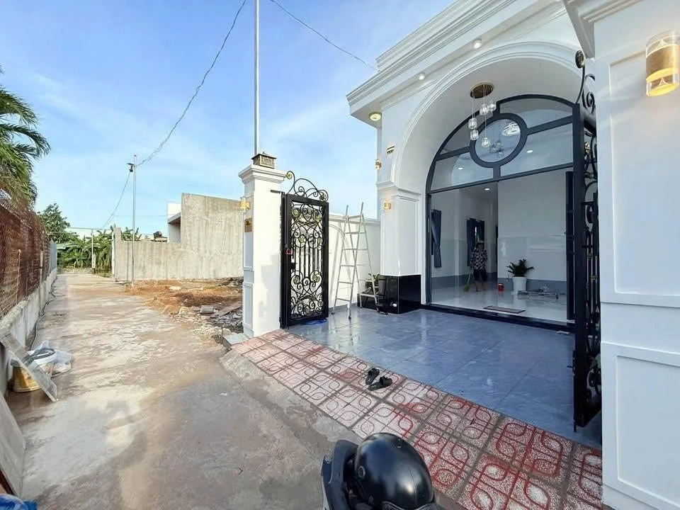 Bán nhà tân cổ điển 2PN, 4,7x20m, Cần Giờ, 1 tỷ 350 - Ảnh 1