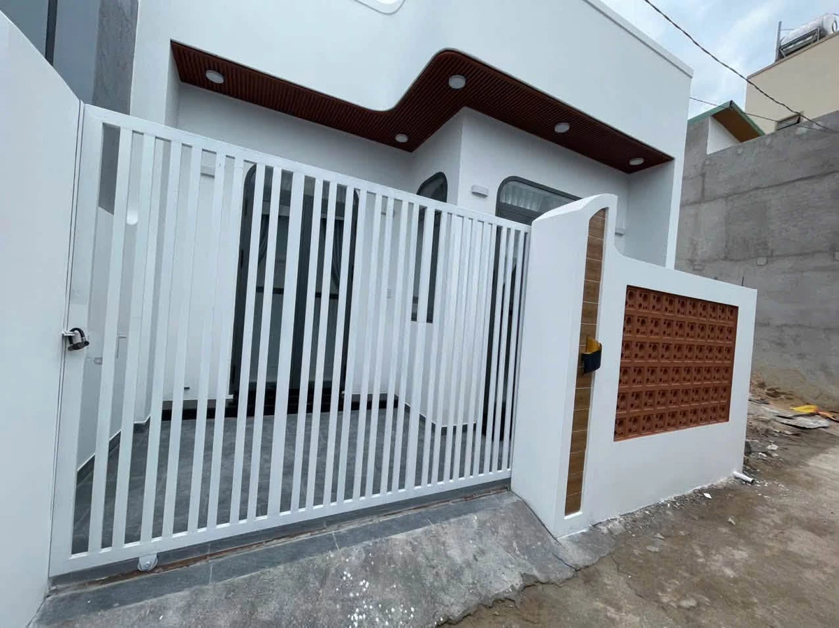Bán nhà 2PN 100m2 Thị Trấn Long Điền 1.65 tỷ - Ảnh thu nhỏ 2