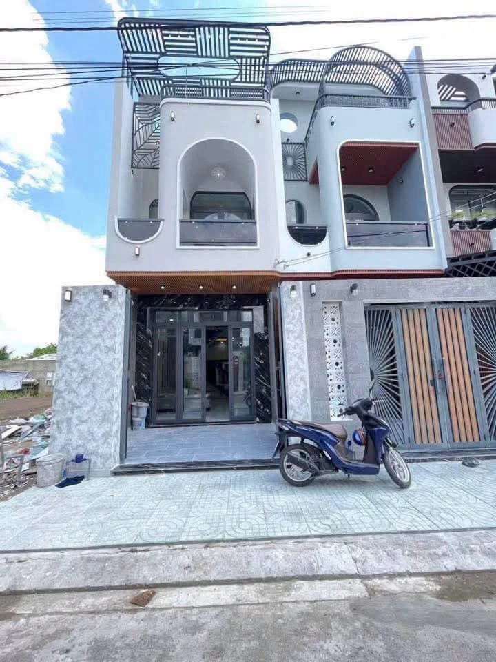 Bán nhà 2 tầng 84m² Xã Rạch Kiến Tây Ninh 2 tỷ 750 triệu - Ảnh 1